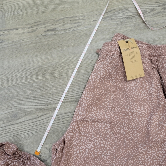 Thread & Supply NWT Pull On Tapered Casual Pants Size Large - Picture 5 of 10